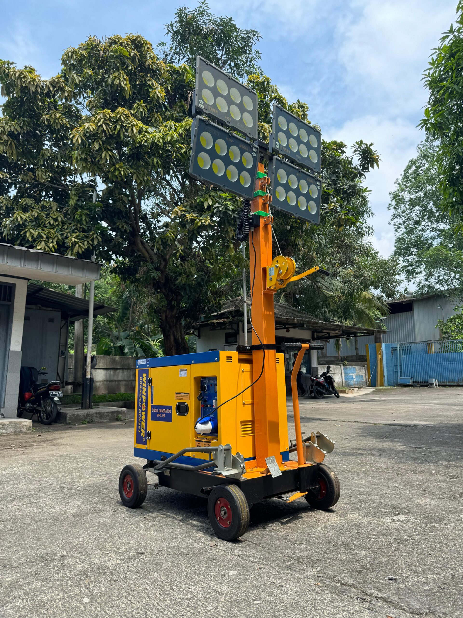 Jual Genset Tipe Lighting Tower - Genset Indonesia Jual Genset Tipe Lighting Tower - Genset Indonesia
