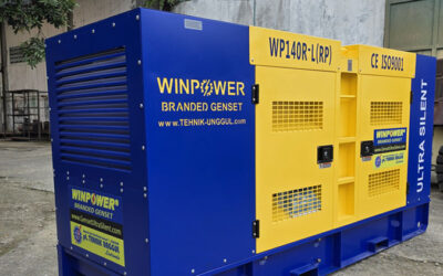 Saat Genset Menerangi Desa Terpencil