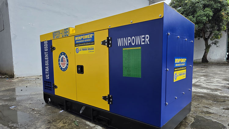 Genset untuk data center yang dirancang menjaga pasokan listrik cadangan tetap stabil untuk server